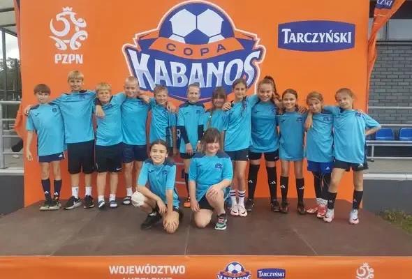 Trzy drużyny szkolne na finałach wojewódzkich Tarczyński Copa Kabanos w Puławach