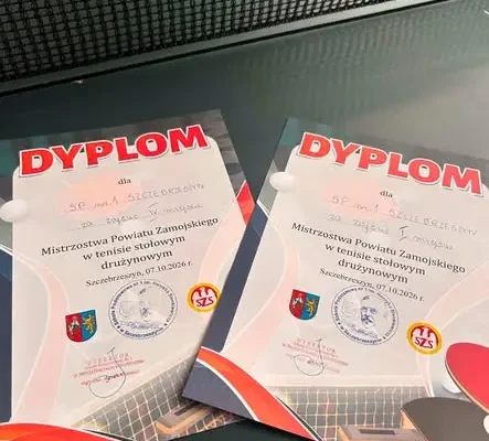 Powiatowe Igrzyska Młodzieży Szkolnej w Tenisie Stołowym – sukces dziewcząt, chłopcy tuż za podium