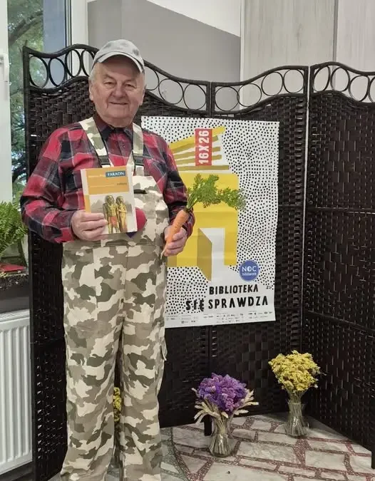 „Aferka w Miączynie, czyli TikTok na zapiecku” – seniorzy zapraszają na teatralny wieczór