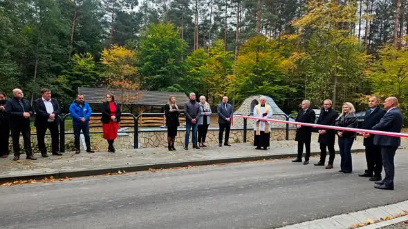 Nowa droga połączyła Trzęsiny i Żelebsko – oficjalne otwarcie inwestycji