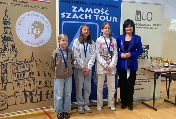 Szachiści z Zamościa zdominowali Amatorską Ligę Szachową – drużynowo I i III miejsce