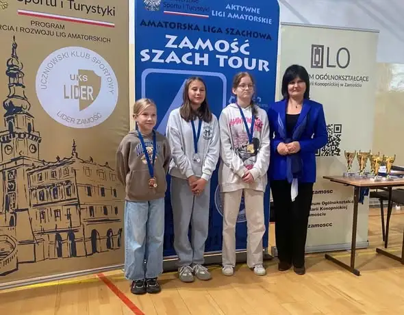 Szachiści z Zamościa zdominowali Amatorską Ligę Szachową – drużynowo I i III miejsce