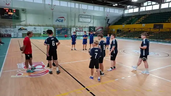 Zamojska Liga Piłki Ręcznej: uczniowie klas 7 i 8 rozpoczęli rywalizację