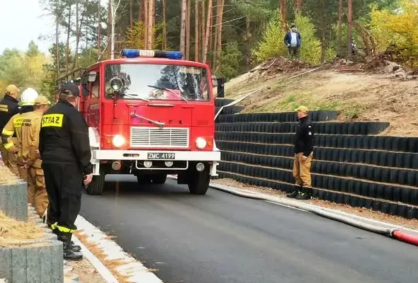 Strażacy z gminy Radecznica doskonalili umiejętności podczas ćwiczeń w Trzęsinach