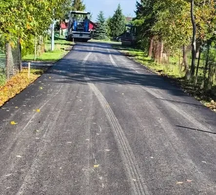 Gmina Łabunie remontuje drogi wewnętrzne – prace także w Barchaczowie