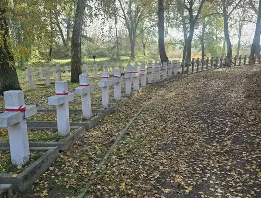 Uczniowie klasy 3a upamiętnili ofiary wysiedleń na Rotundzie