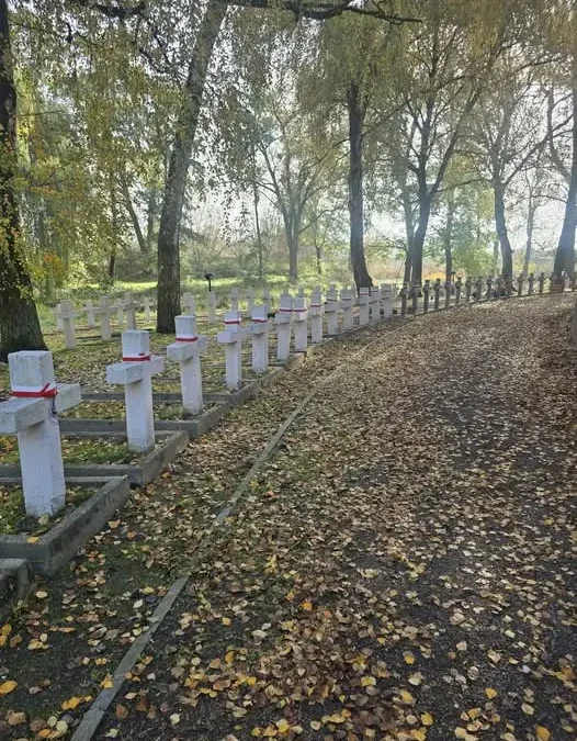 Uczniowie klasy 3a upamiętnili ofiary wysiedleń na Rotundzie