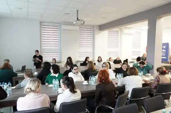 Bibliotekarze z regionu zamojskiego uczyli się, jak przeciwdziałać dezinformacji