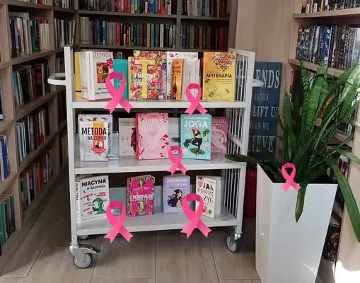 Różowy Październik w bibliotece: książki, które przypominają o profilaktyce raka piersi