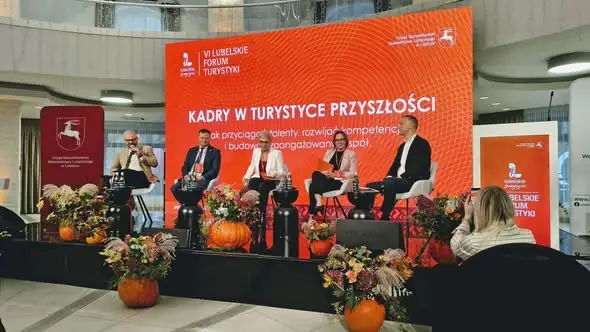 Sztuczna inteligencja i prawo w turystyce – drugi dzień Forum w Janowie Lubelskim